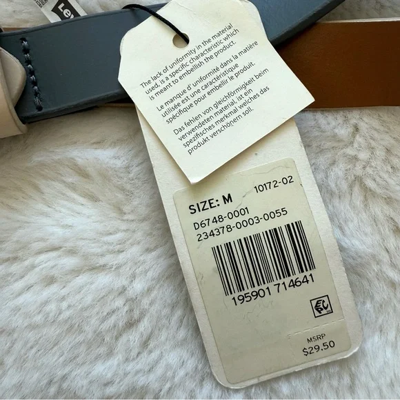 NWT!!! Levi’s women leather belt size 29.50$ - Picture 2 of 4